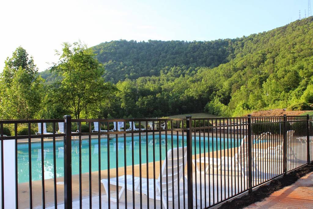 Paris Mountain Country Club | restaurant | 301 Old Rockhouse Rd, Greenville, SC 29609, USA | 8648344781 OR +1 864-834-4781