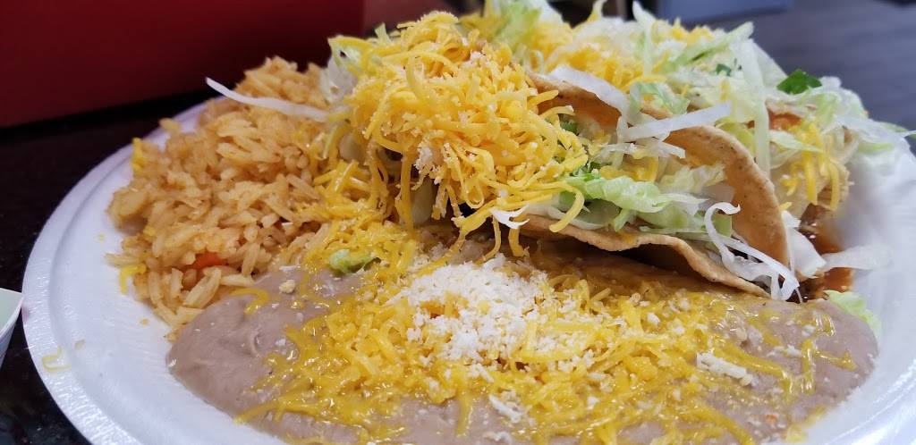 Robertos Taco Shop | restaurant | 2207 E Windmill Ln, Las Vegas, NV 89123, USA | 7024764670 OR +1 702-476-4670
