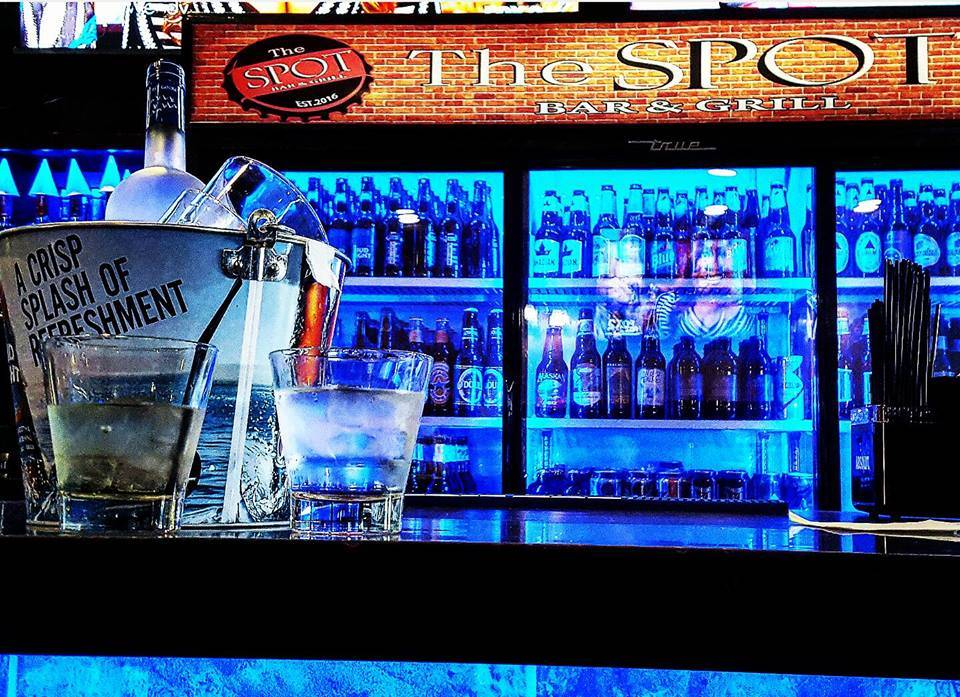 The Spot Bar & Grill | restaurant | 32456 Gratiot Ave, Roseville, MI 48066, USA | 5865418055 OR +1 586-541-8055