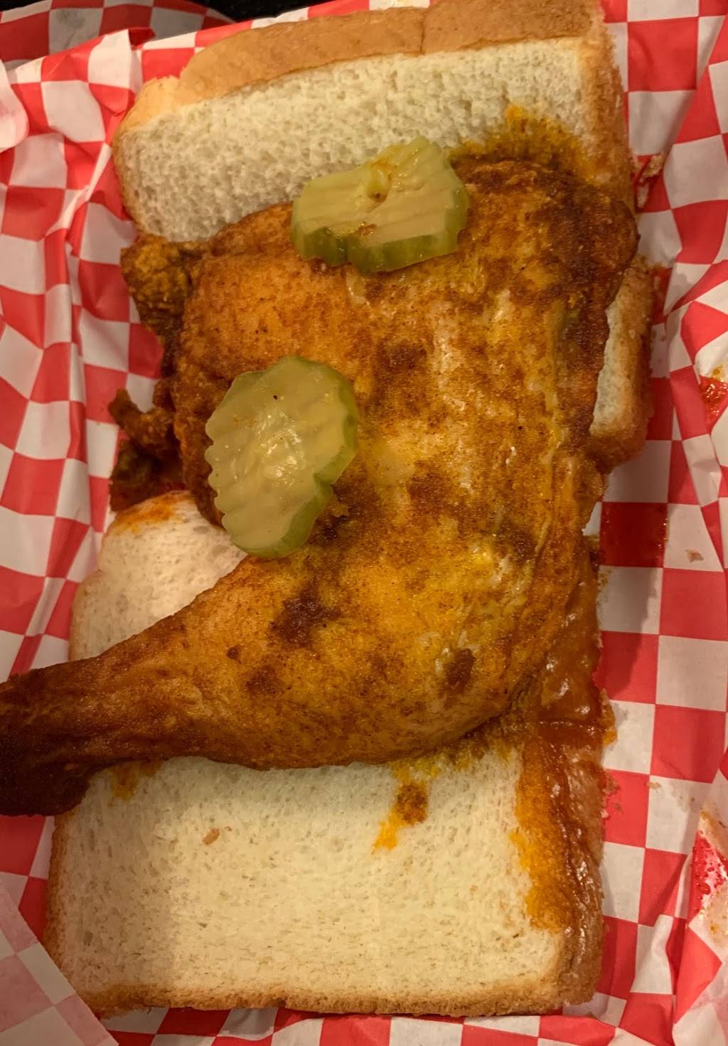 Helens Hot Chicken Smyrna | restaurant | 479 Sam Ridley Pkwy W Suite 120, Smyrna, TN 37167, USA | 6156253411 OR +1 615-625-3411