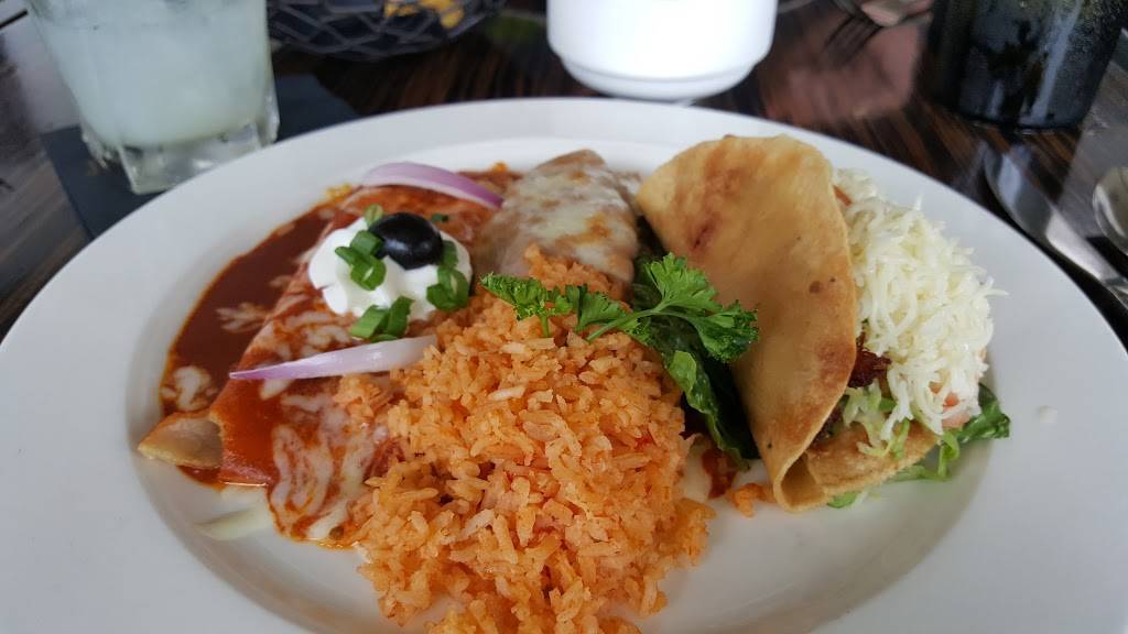 Javiers Restaurant - Newport Beach | restaurant | 7832 Pacific Coast Hwy, Newport Beach, CA 92657, USA | 9494941239 OR +1 949-494-1239