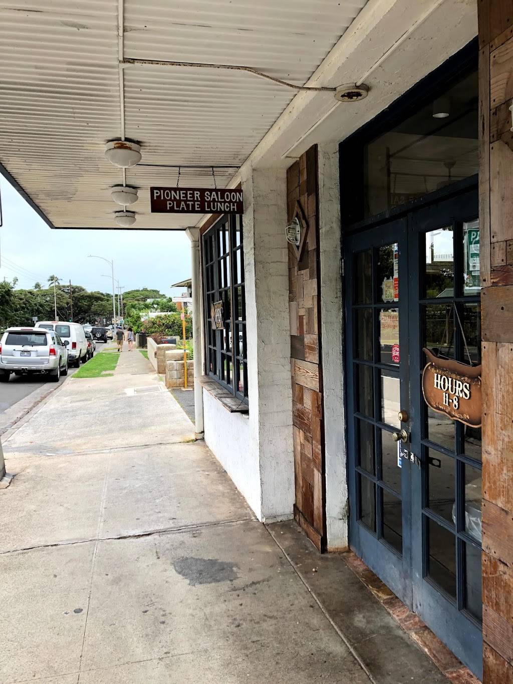 Pioneer Saloon | restaurant | 3046 Monsarrat Ave, Honolulu, HI 96815, USA | 8087324001 OR +1 808-732-4001