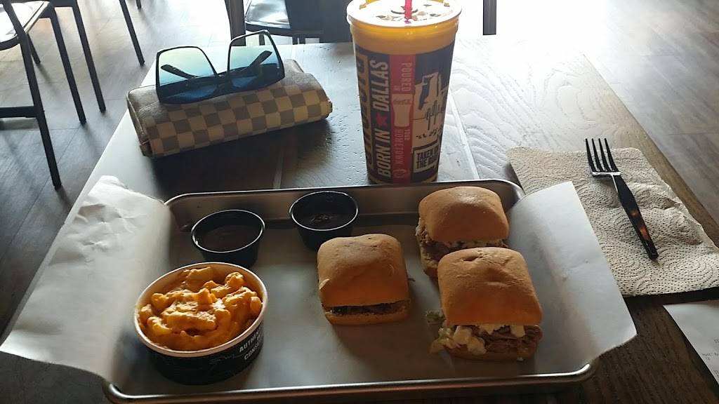 Dickeys Barbecue Pit | restaurant | 42452-4, Bob Hope Dr, Rancho Mirage, CA 92270, USA | 7608510955 OR +1 760-851-0955