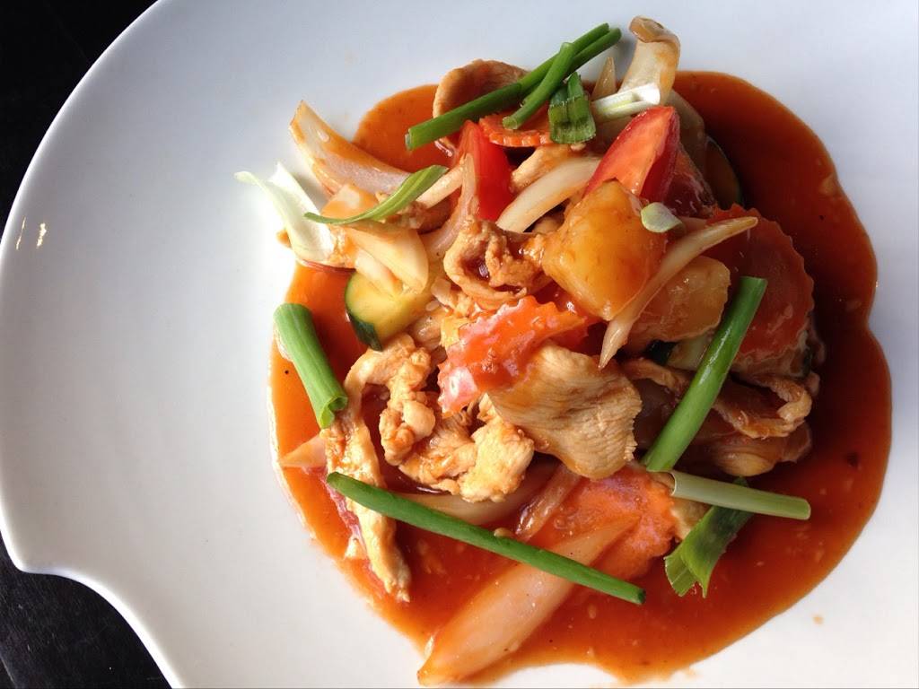 Krua Thai | restaurant | 3322, 3214 16th St, San Francisco, CA 94103, USA | 4159137886 OR +1 415-913-7886