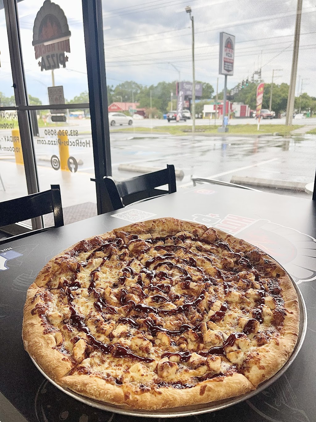 Hot Rocks Pizza | restaurant | 8601 N Dale Mabry Hwy, Tampa, FL 33614, USA | 8139308080 OR +1 813-930-8080