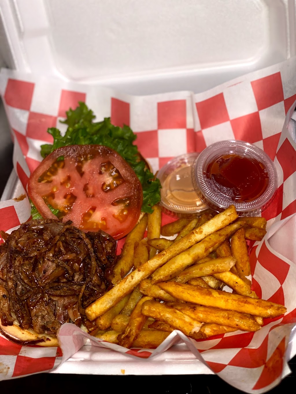 J&b Kingston Grill | restaurant | 921 Gardenia Dr, Daytona Beach, FL 32117, USA | 3862813436 OR +1 386-281-3436