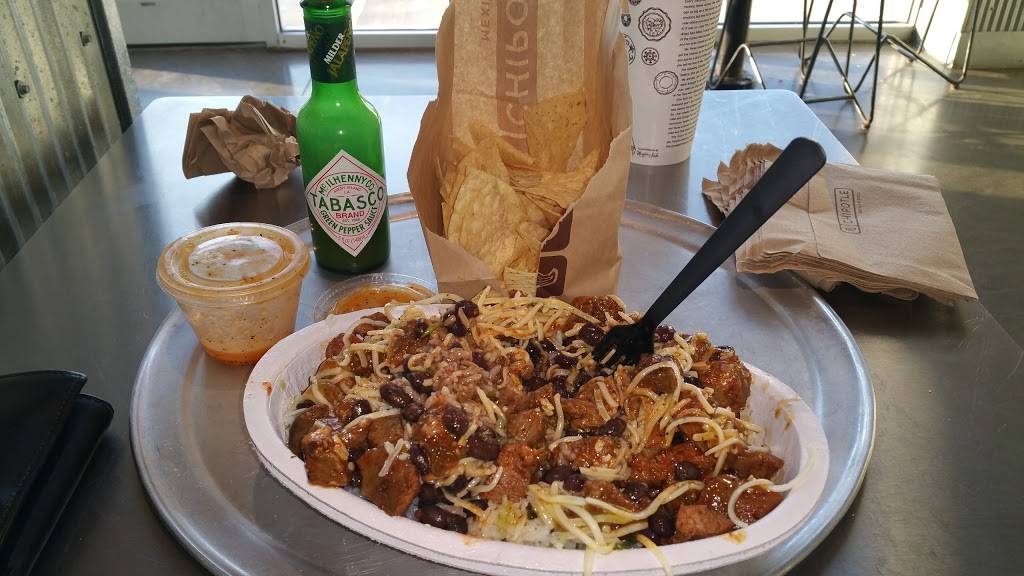 Chipotle Mexican Grill | restaurant | 589 Ring Rd, Harrison, OH 45030, USA | 5132021420 OR +1 513-202-1420