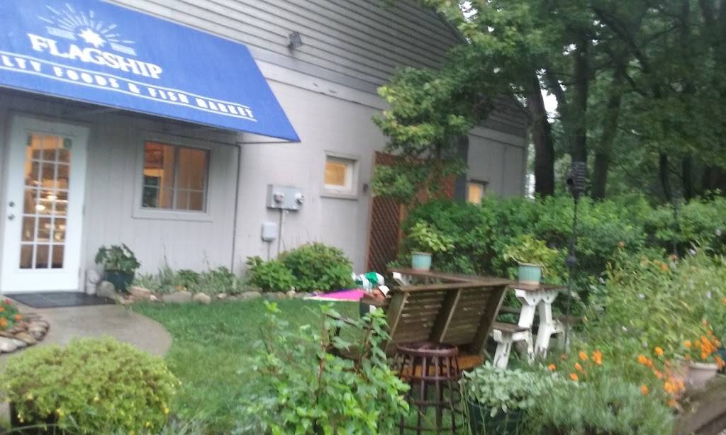 FLAGSHIP Specialty Foods & Fish Market | restaurant | 14939 Red Arrow Hwy, Lakeside, MI 49116, USA | 2692315432 OR +1 269-231-5432