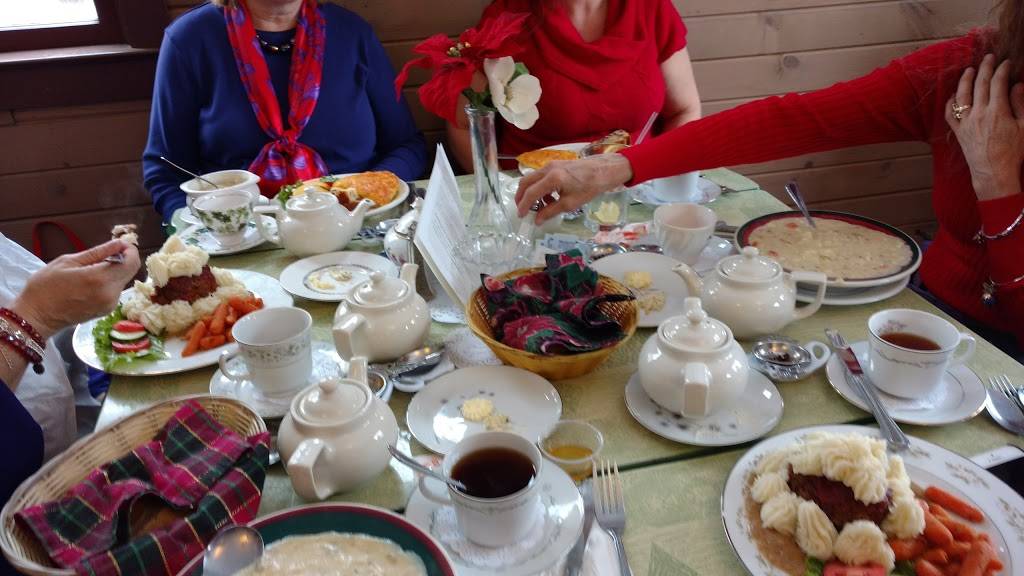 Clementines Victorian Restaurant | restaurant | 8092 Columbia Rd, Olmsted Falls, OH 44138, USA | 4402351223 OR +1 440-235-1223