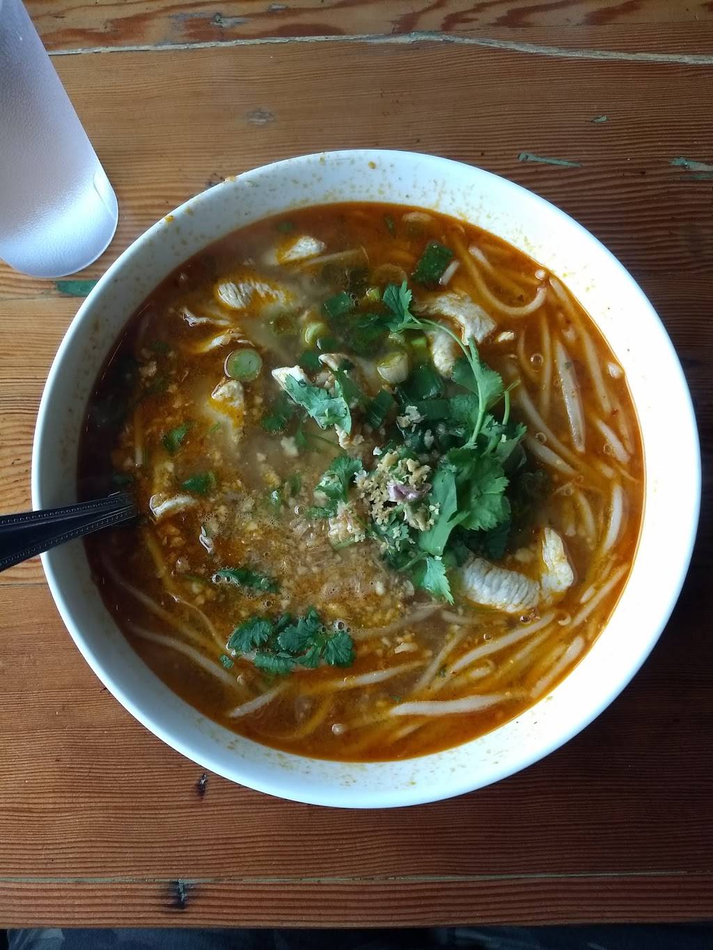 Thai Ginger | restaurant | 2020 N Rosa Parks Way, Portland, OR 97217, USA | 5032839731 OR +1 503-283-9731