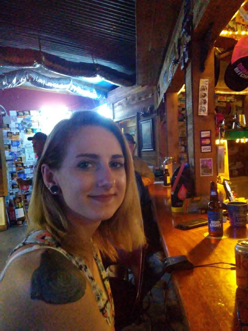 Deanville Bar & Grill | restaurant | 1789 FM 60, Caldwell, TX 77836, USA | 9795357776 OR +1 979-535-7776