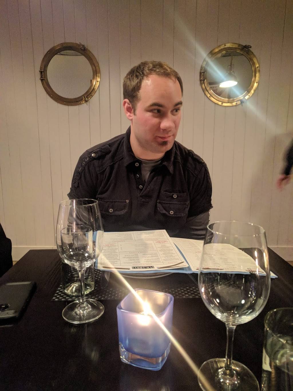 Victory Meat and Seafood | restaurant | 116 N York St, Elmhurst, IL 60126, USA | 6303595599 OR +1 630-359-5599