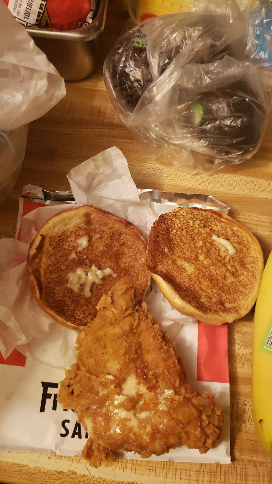 KFC | restaurant | 2350 Miracle Mile Suite 550, Bullhead City, AZ 86442, USA | 9287632111 OR +1 928-763-2111