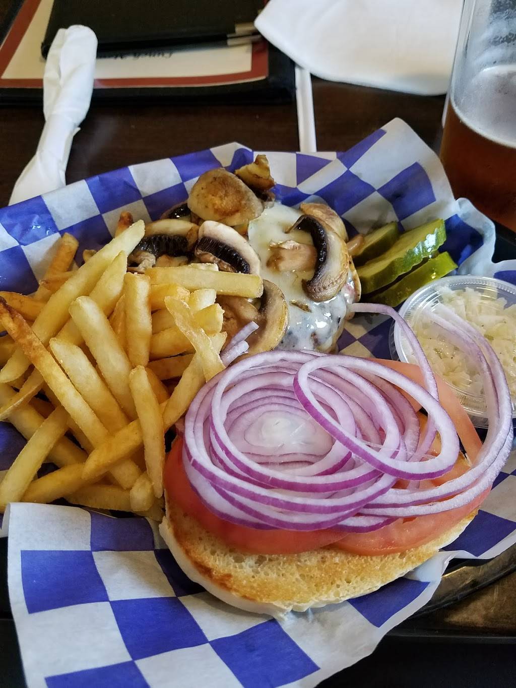 Lulus Pizzeria & Family Restaurant | restaurant | 151 Hazard Ave, Enfield, CT 06082, USA | 8607632377 OR +1 860-763-2377