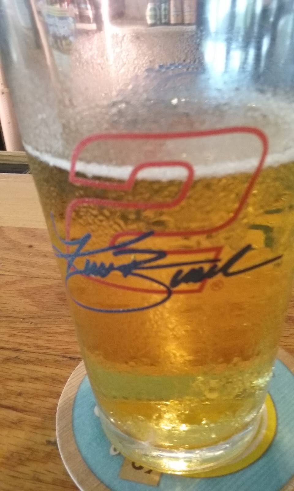 Loopys II | restaurant | W1911 Flame Rd, Marinette, WI 54143, USA | 7153305055 OR +1 715-330-5055