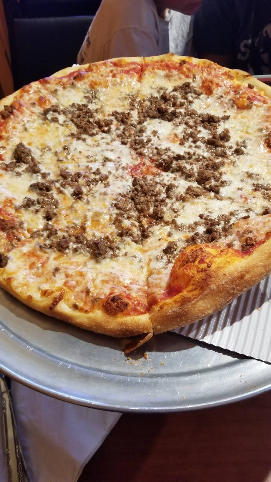 Ferrara Pizza and Pasta | restaurant | 172 Sylva Plaza, Sylva, NC 28779, USA | 8284774931 OR +1 828-477-4931