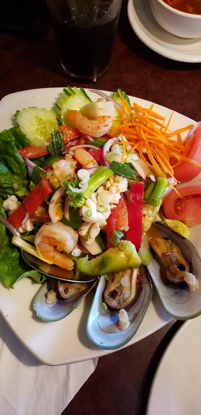 Sukhothai Of Rochester | restaurant | 54 W Auburn Rd, Rochester, MI 48307, USA | 2488444800 OR +1 248-844-4800