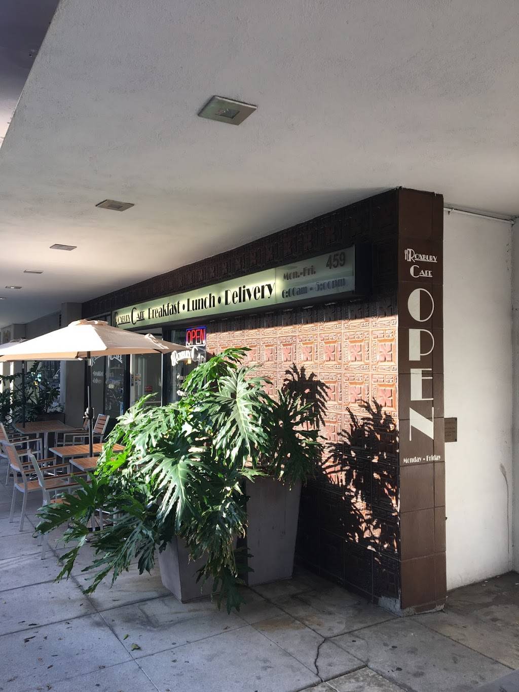 Roxbury Cafe | bakery | 459 N Roxbury Dr, Beverly Hills, CA 90210, USA | 3102710027 OR +1 310-271-0027