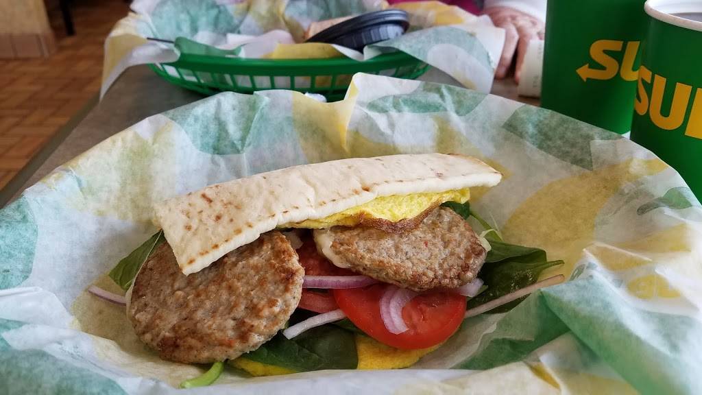 Subway Restaurants | restaurant | 1695 E Washington Ave, Navasota, TX 77868, USA | 9368703367 OR +1 936-870-3367