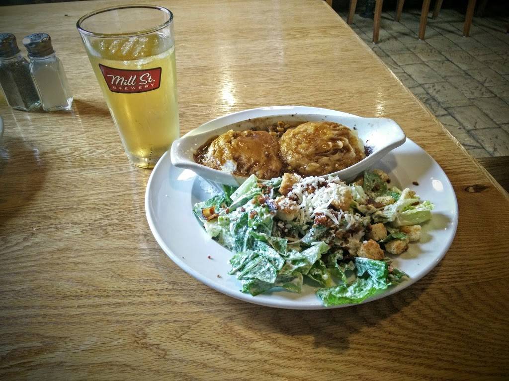 The Marlborough Pub and Eatery | restaurant | 2364 Roger Stevens Dr, North Gower, ON K0A 2T0, Canada | 6134892278 OR +1 613-489-2278