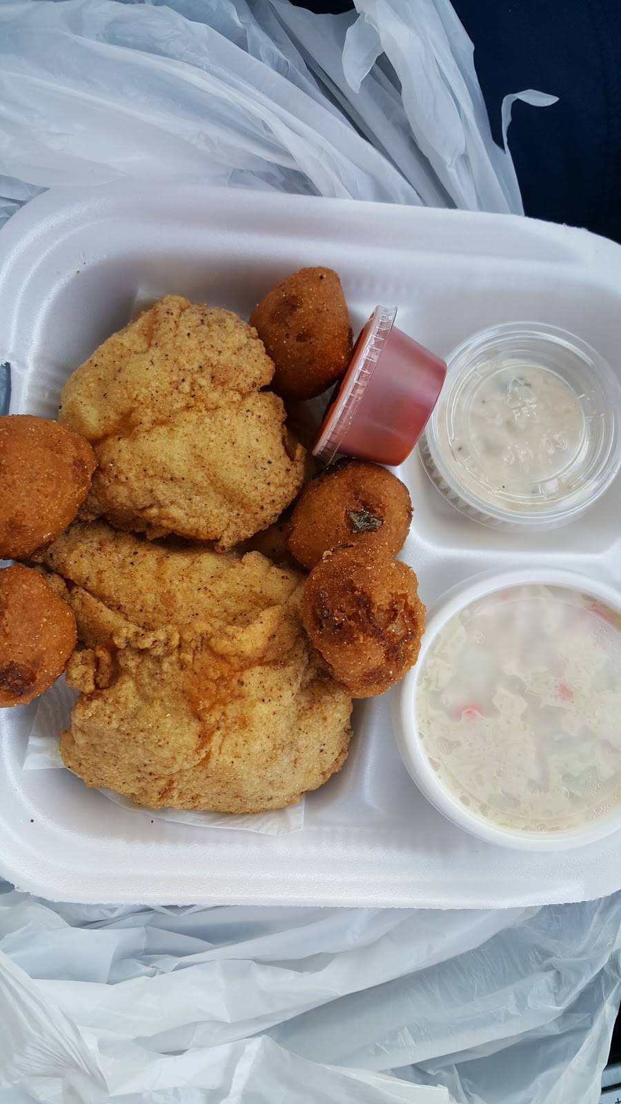 The Fishery | restaurant | 924 N Lake Ave, Pasadena, CA 91104, USA | 6267913474 OR +1 626-791-3474