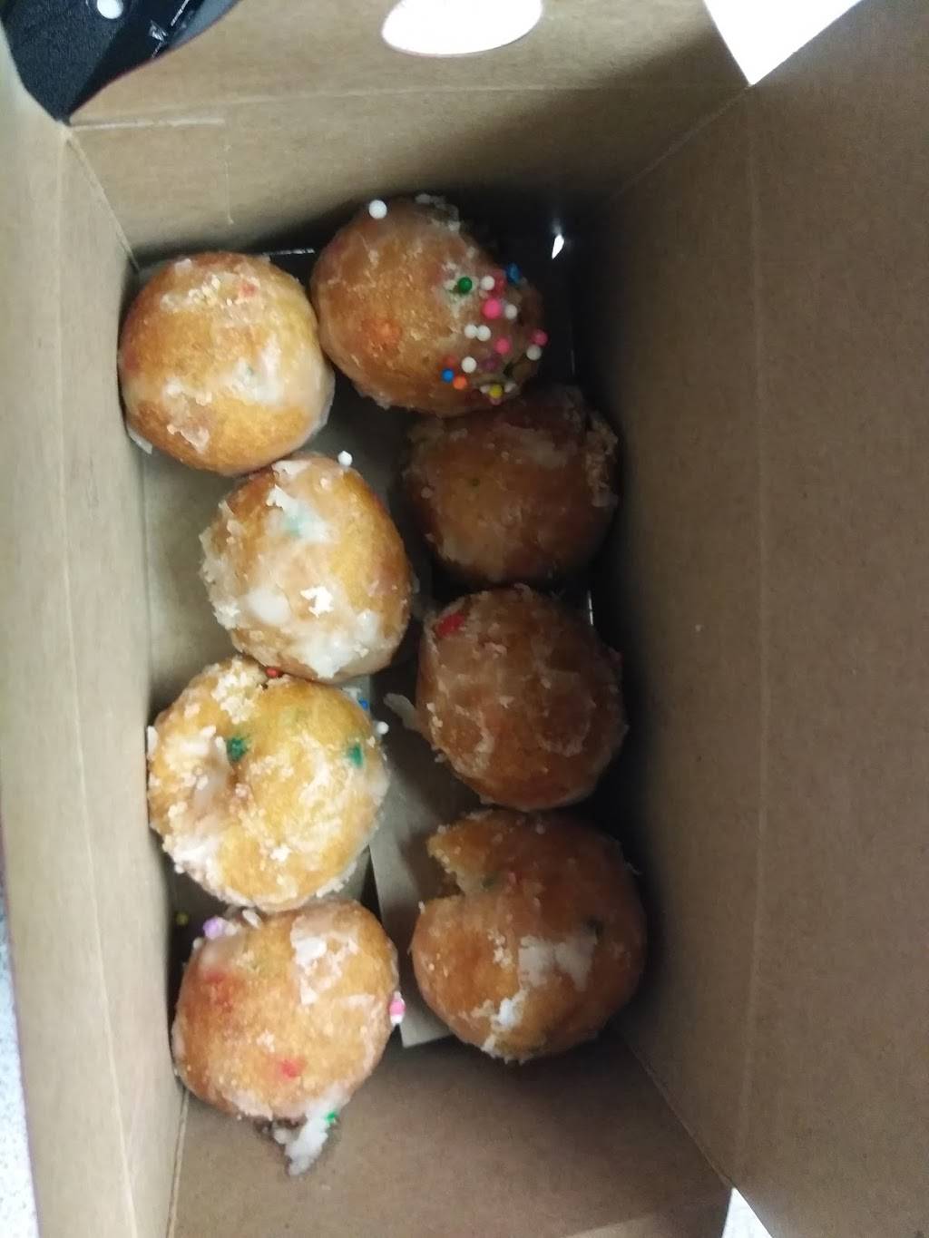 Tim Hortons | restaurant | 875 Ellicott St, Buffalo, NY 14203, USA | 7168593293 OR +1 716-859-3293