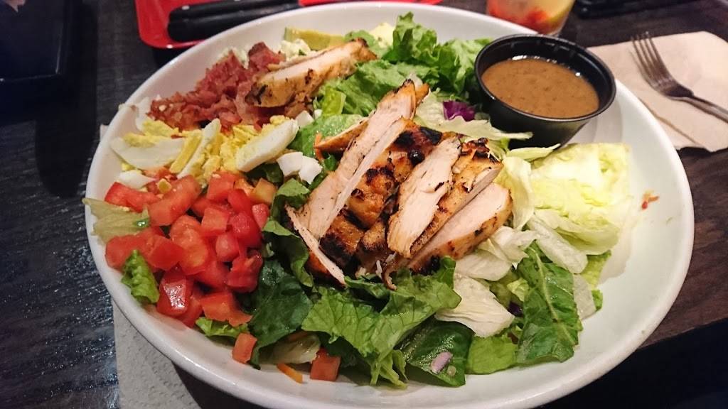 Red Robin Gourmet Burgers and Brews | restaurant | 36565 Euclid Ave, Willoughby, OH 44094, USA | 4406029766 OR +1 440-602-9766