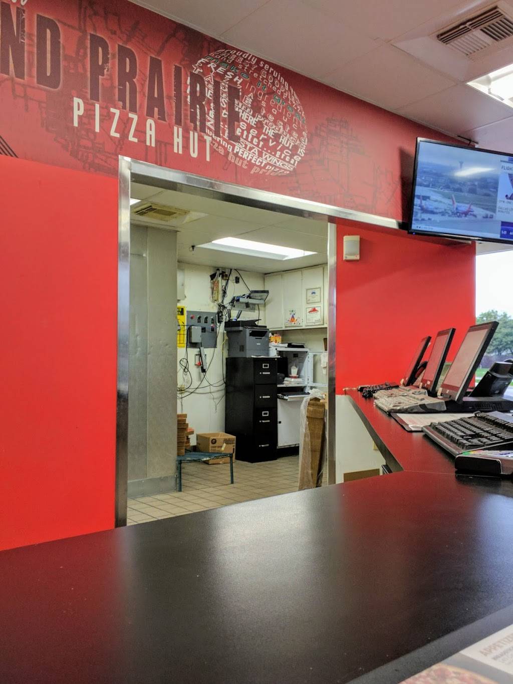 Pizza Hut | restaurant | 3502 S Carrier Pkwy Ste E, Grand Prairie, TX 75052, USA | 9726428444 OR +1 972-642-8444