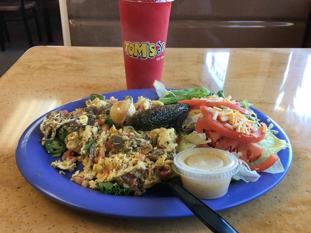 Toms Jr. Burgers | restaurant | 15322 Santa Gertrudes Ave, La Mirada, CA 90638, USA | 7149948667 OR +1 714-994-8667