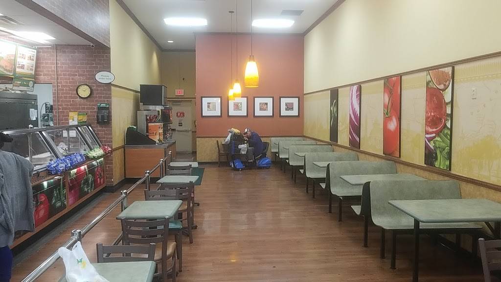 Subway | restaurant | 5555 W Atlantic Blvd, Margate, FL 33063, USA | 9549567361 OR +1 954-956-7361