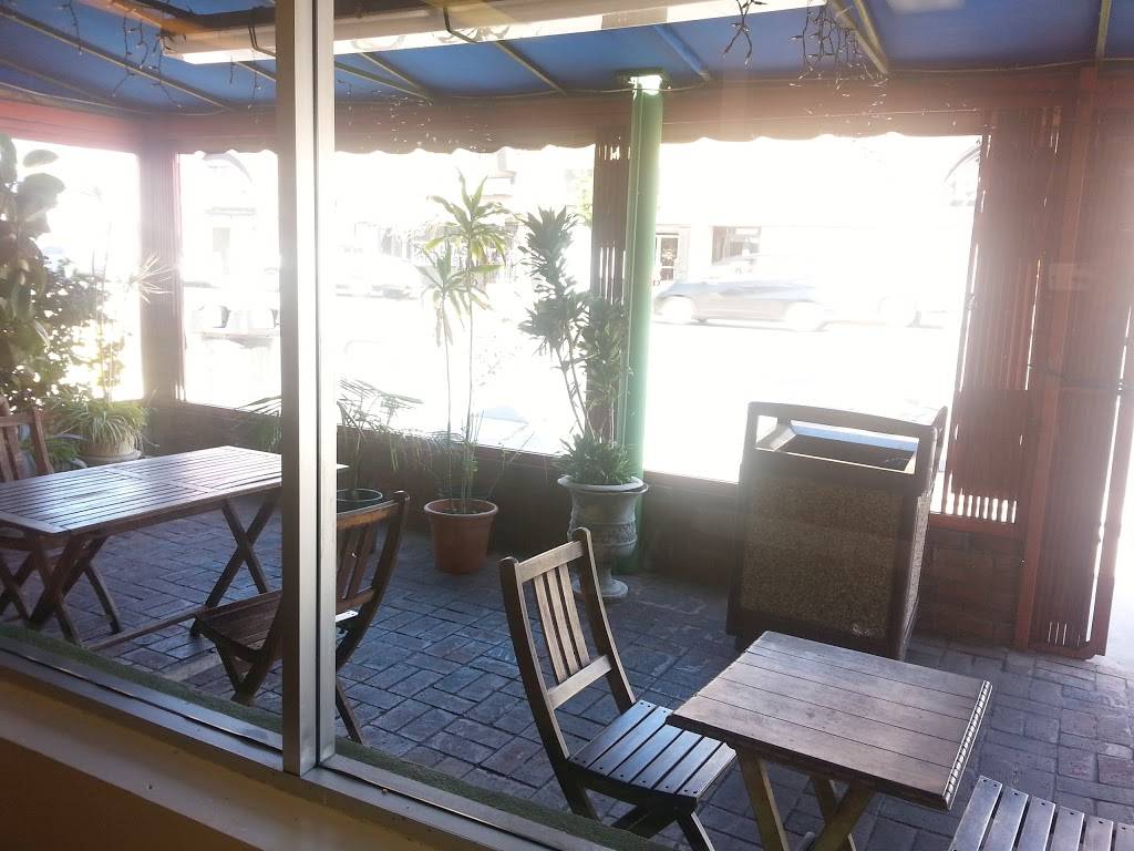 Taron Bakery | restaurant | 4950 Hollywood Blvd, Los Angeles, CA 90027, USA | 3236634809 OR +1 323-663-4809