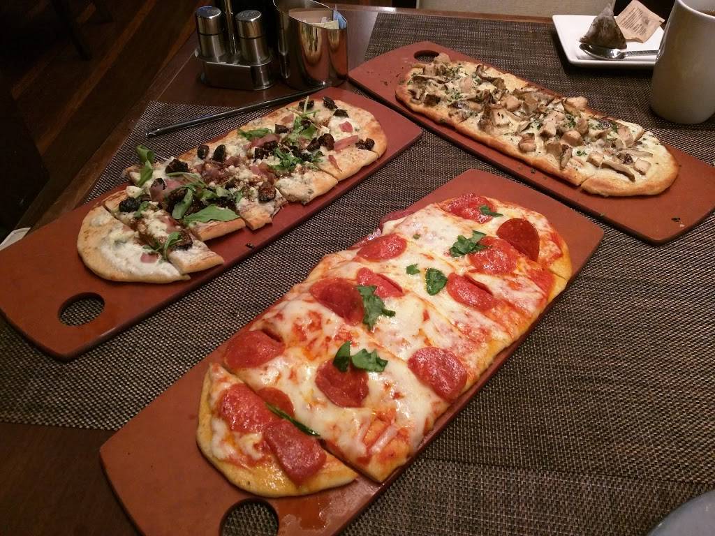 Saffire Restaurant | restaurant | 170 Lockwood Blvd, Charleston, SC 29403, USA | 8437233000 OR +1 843-723-3000