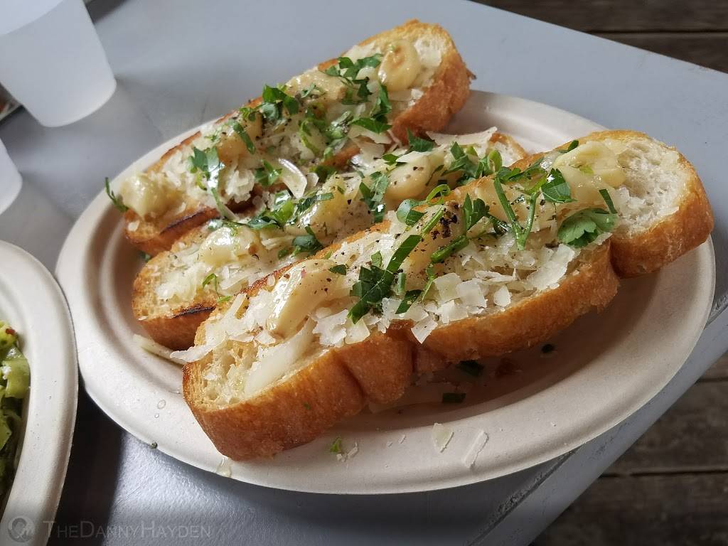 Patrizis | restaurant | 2307 Manor Rd, Austin, TX 78722, USA | 5125224834 OR +1 512-522-4834