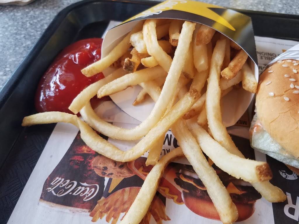 Carls Jr. | restaurant | 2505 E Ave S, Palmdale, CA 93550, USA | 6612664928 OR +1 661-266-4928