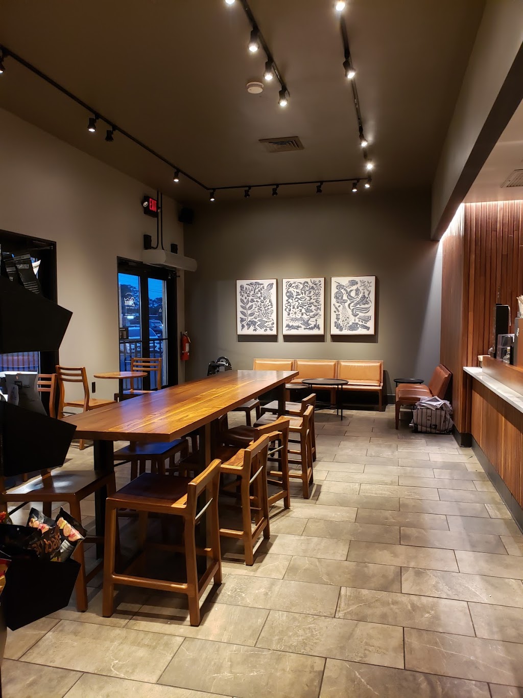 Starbucks | cafe | 5043 New Jesup Hwy, Brunswick, GA 31520, USA | 9122648284 OR +1 912-264-8284