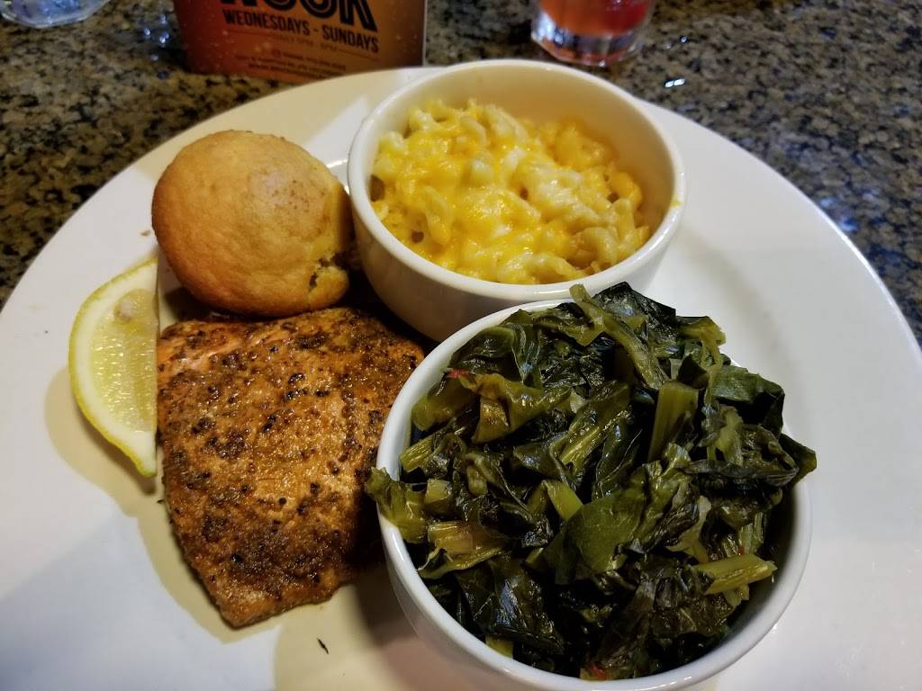 BH Lounge Desoto | restaurant | 2021 N Hampton Rd #100, DeSoto, TX 75115, USA | 9722982322 OR +1 972-298-2322