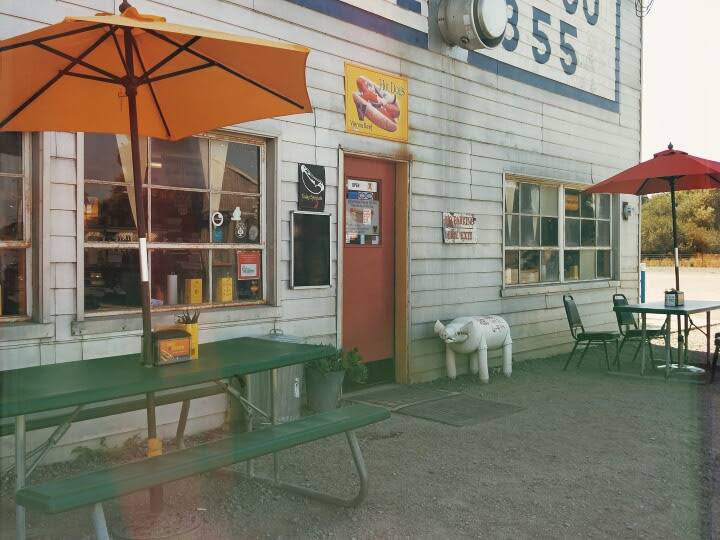 Roys Chicago Doggery & Italian Beef | meal takeaway | 84 Corona Rd, Petaluma, CA 94954, USA | 7077741574 OR +1 707-774-1574