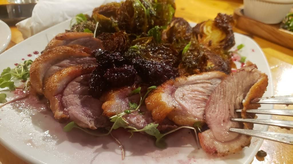 The front porch | restaurant | 136 N International Boardwalk, Redondo Beach, CA 90277, USA | 3103769215 OR +1 310-376-9215