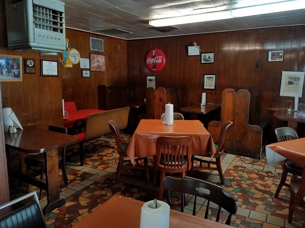 Tuckers Barbecue | restaurant | 4591 Broadway, Macon, GA 31206, USA | 4787889940 OR +1 478-788-9940