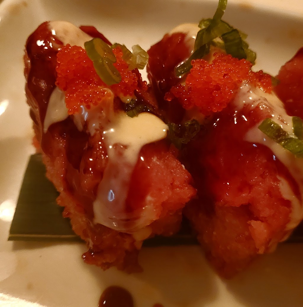 Datzi Sushi | restaurant | Arlen house condominium/ lobby, 100 Bayview Dr #100, Sunny Isles Beach, FL 33160, USA | 3218068371 OR +1 321-806-8371