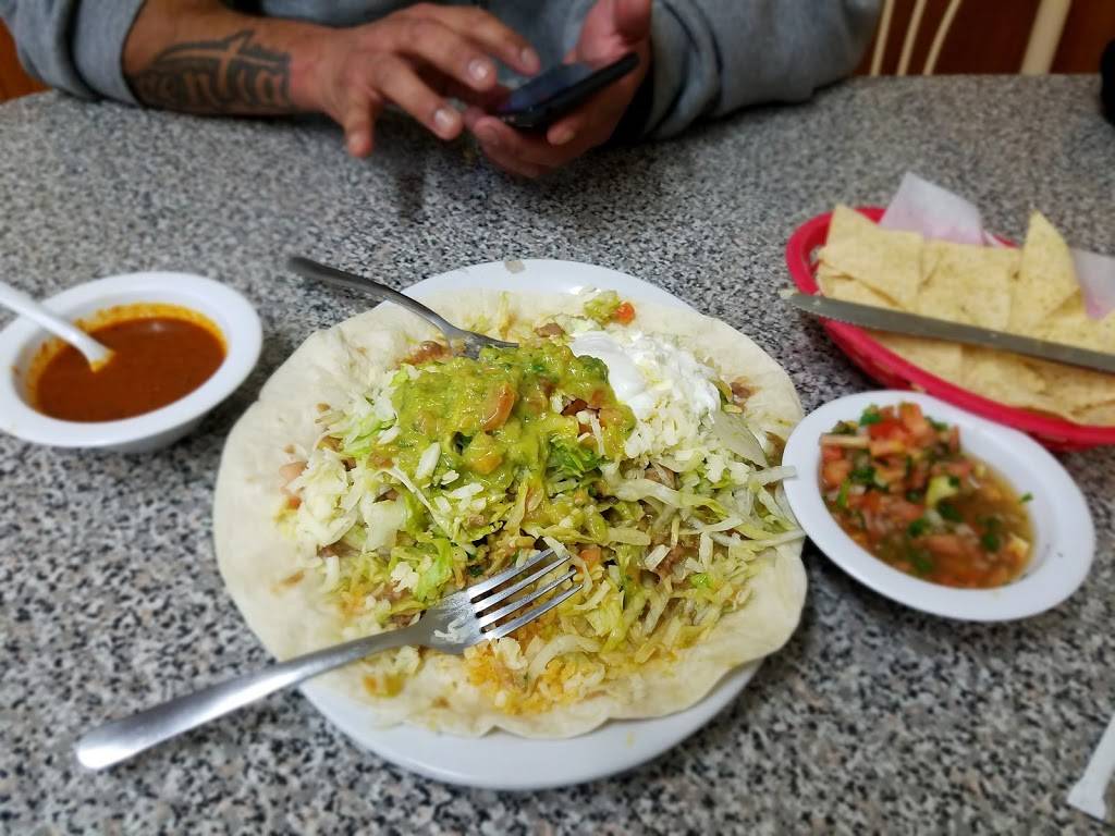 Tortilleria Flores | restaurant | 120 Percy Ave, Yuba City, CA 95991, USA | 5306714398 OR +1 530-671-4398