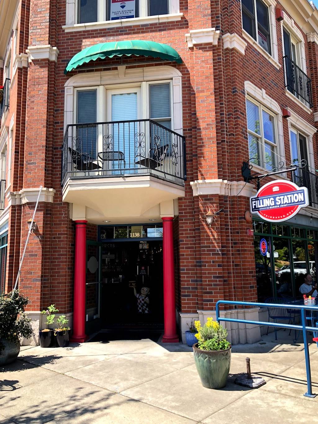 The Filling Station | restaurant | 1138 Finnegan Way, Bellingham, WA 98225, USA | 3607151839 OR +1 360-715-1839