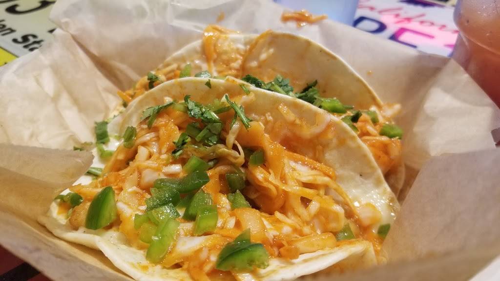 Smittys Garage Burgers & Beer | restaurant | 7104 S Sheridan Rd, Tulsa, OK 74133, USA | 9185848484 OR +1 918-584-8484