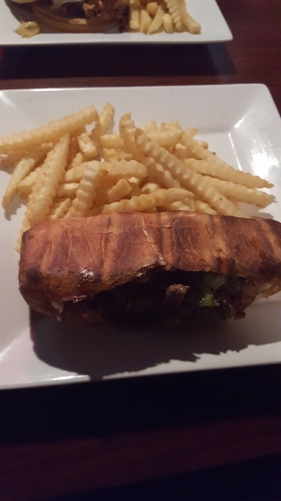 Rockford Rusty Nail | restaurant | 1804 18th Ave, Rockford, IL 61104, USA | 8153972510 OR +1 815-397-2510