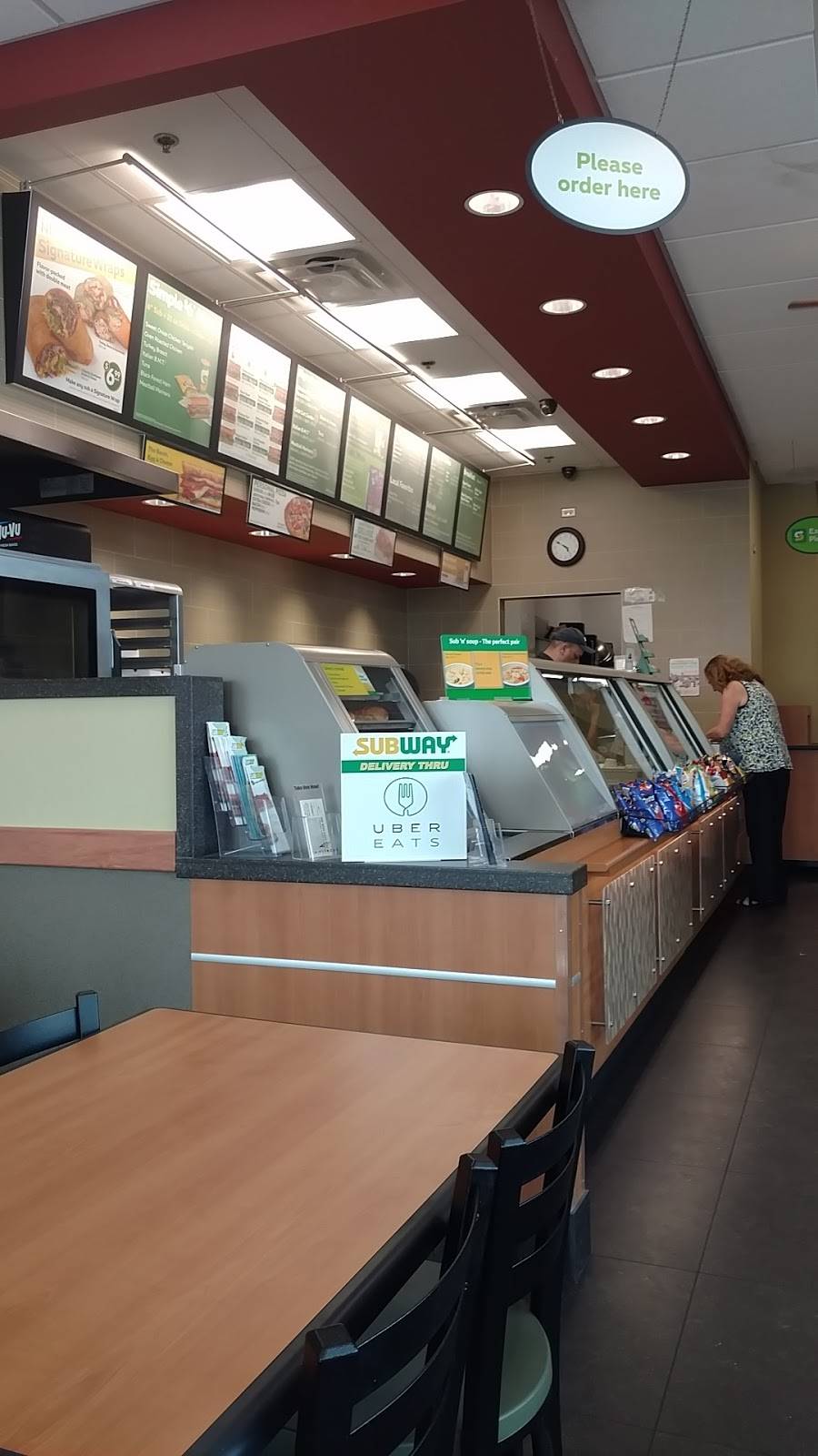 Subway Restaurants | restaurant | 5310 E Bay Dr #300, Clearwater, FL 33764, USA | 7275352974 OR +1 727-535-2974