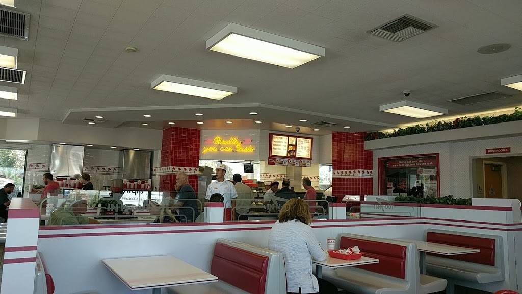 In-N-Out Burger | restaurant | 1316 Ventura Blvd, Camarillo, CA 93010, USA | 8007861000 OR +1 800-786-1000