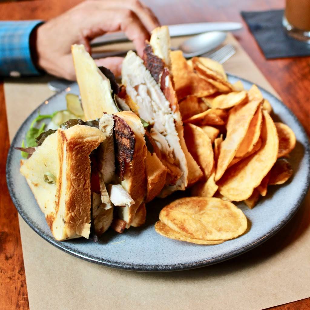 Forty Six | restaurant | 2837 NY-73, Keene, NY 12942, USA | 5185764646 OR +1 518-576-4646