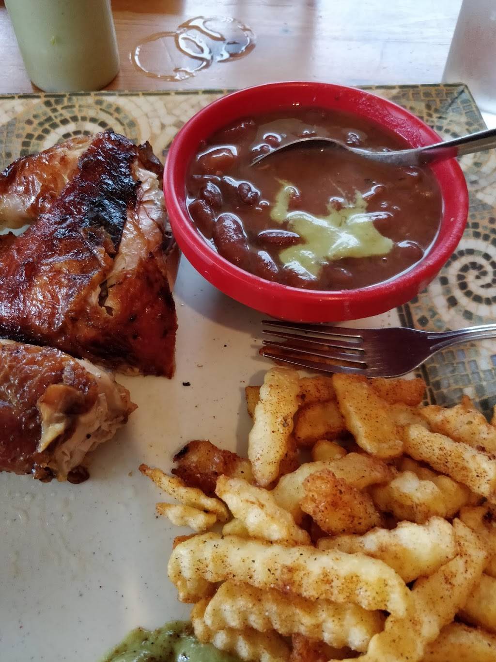 Pollo Bravo | restaurant | 10085 Long Point Rd, Houston, TX 77055, USA | 7134613113 OR +1 713-461-3113