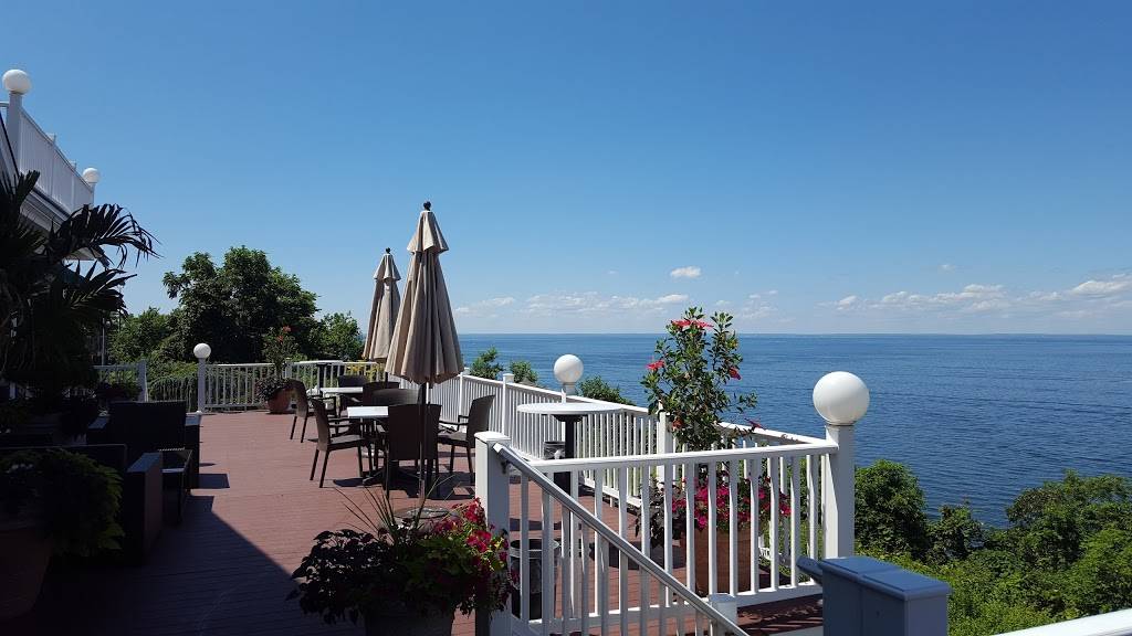 Lombardis On the Sound | restaurant | 44 Fairway Dr, Port Jefferson, NY 11777, USA | 6314731440 OR +1 631-473-1440