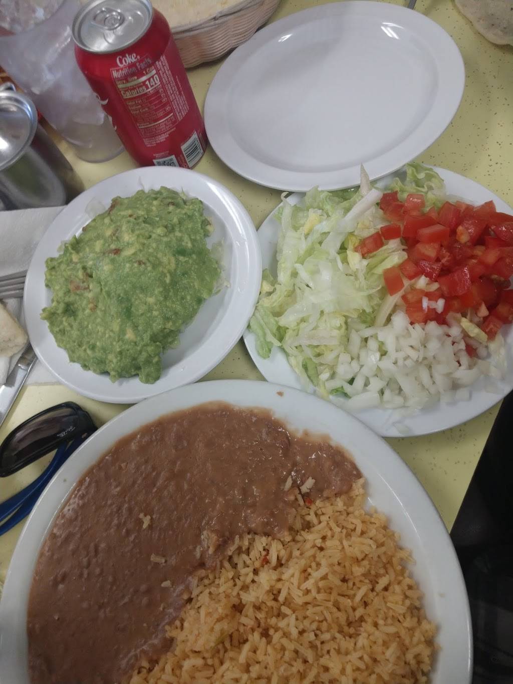 La Mexicana Restaurant | restaurant | 3930 International Blvd, Oakland, CA 94601, USA | 5105338818 OR +1 510-533-8818